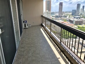 775 Kinalau Pl, Unit 1902 in Honolulu, HI - Foto de edificio - Building Photo