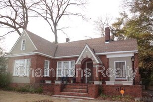 1721 St Elmo Dr in Columbus, GA - Building Photo