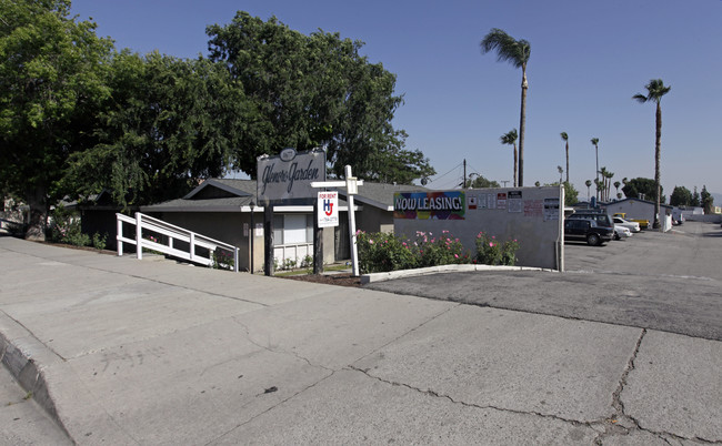 Glen Oro Garden Apartments