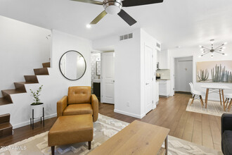 1253 N Granite Reef Rd in Scottsdale, AZ - Building Photo - Building Photo