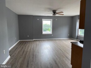 2211 W Tioga St in Philadelphia, PA - Building Photo - Building Photo