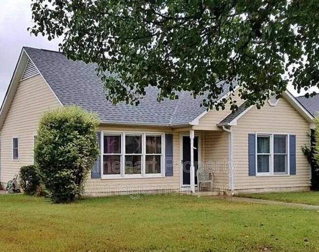 property at 1615 Crestdale Rd