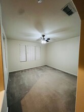 861 Tulare Dr in Tracy, CA - Building Photo - Building Photo