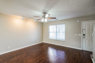 2860 Paddle Wheel Dr in Nashville, TN - Building Photo - Building Photo