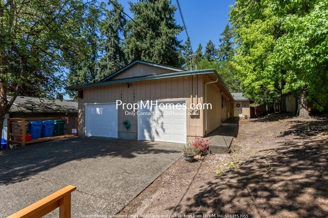 property at 1587 SE Oak Grove Blvd