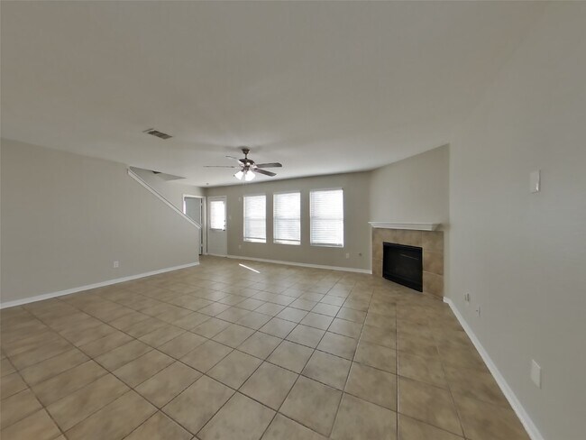 2034 Indian Clearing Trail in Rosenberg, TX - Building Photo - Building Photo