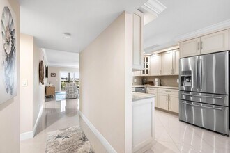 7286 Huntington Ln in Delray Beach, FL - Building Photo - Building Photo