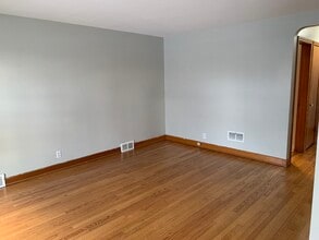 2513 18th Ave in Broadview, IL - Building Photo - Building Photo