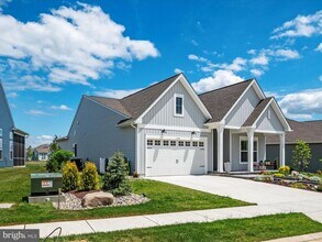 124 Nighthawk Dr in Chester, MD - Building Photo - Building Photo