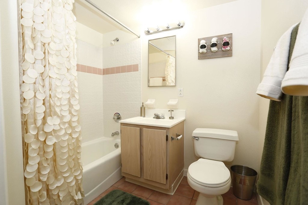 Lexington Crossing Apartments in Gainesville, FL