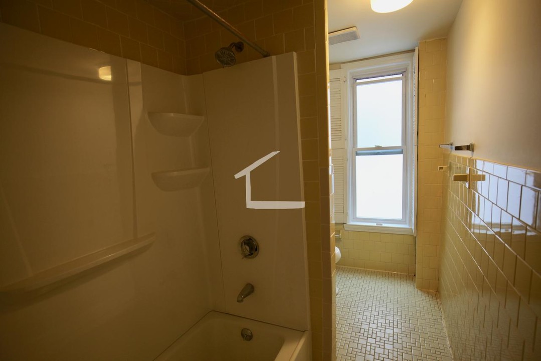 7 Washburn Terrace, Unit 2 in Brookline, MA - Building Photo