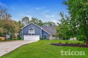 13645 Timber Crest Dr in Osseo, MN - Building Photo