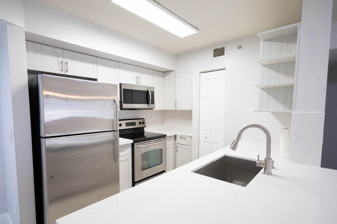 6753 Heritage Grande in Boynton Beach, FL - Building Photo