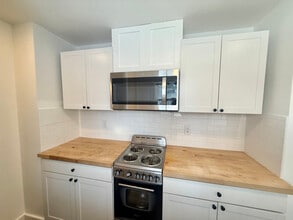 6 Marlyn Dr, Unit C in Latham, NY - Building Photo - Building Photo