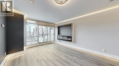 397-2397 Front St W in Toronto, ON - Building Photo - Building Photo