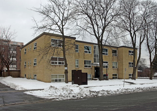 Parkwood Apartments in Oshawa, ON - Building Photo - Primary Photo