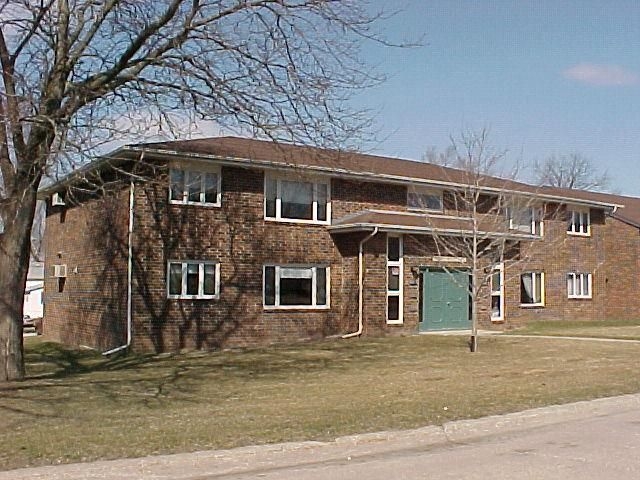 722 4th St in Nevada, IA - Building Photo - Building Photo