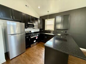 2709 W Congress Pkwy in Chicago, IL - Building Photo - Building Photo