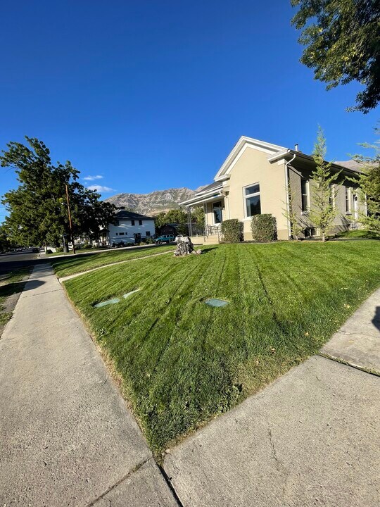315 S 300 E in Pleasant Grove, UT - Foto de edificio