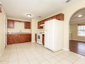 5117 Potomac Dr in Pascagoula, MS - Building Photo - Building Photo