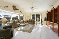 105 SW 39th Pl in Cape Coral, FL - Foto de edificio - Building Photo