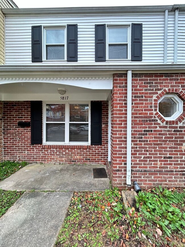 5817 W Hastings Arch in Virginia Beach, VA - Building Photo - Building Photo