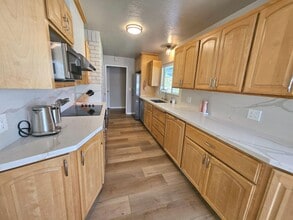 145 Las Juntas Way in Walnut Creek, CA - Building Photo - Building Photo