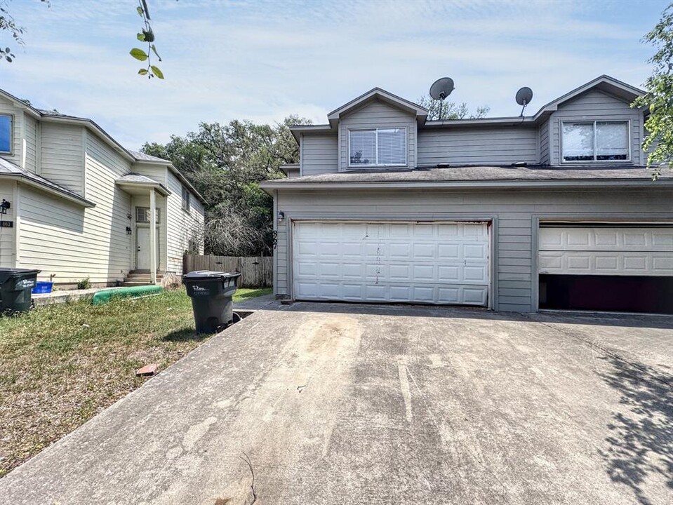 867 Sagewood Trail in San Marcos, TX - Building Photo