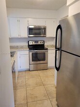 1229 SW 46th Ave in Pompano Beach, FL - Building Photo - Building Photo