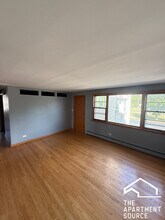 3556 N Nagle Ave in Chicago, IL - Foto de edificio - Building Photo