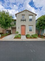 1411 Visionary Rd in Clovis, CA - Building Photo