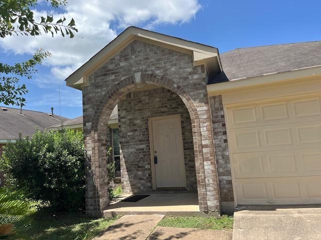 property at 2406 Hawthorne Brook Ln