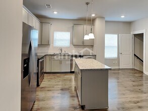 108 Landsdown Xing, Unit 316 in Dallas, GA - Building Photo - Building Photo