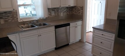 855 Delano Rd in Titusville, FL - Building Photo - Building Photo