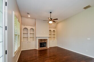 430 Hidden Meadows Cove in Oakland, TN - Building Photo - Building Photo