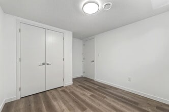 15407 90 Av NW in Edmonton, AB - Building Photo - Building Photo