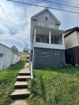 1912 Johnson St in Braddock, PA - Building Photo