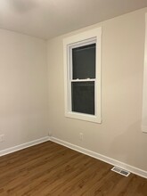 2817 Bridge Ave, Unit 2817 Bridge Ave Dwn Back in Cleveland, OH - Building Photo - Building Photo