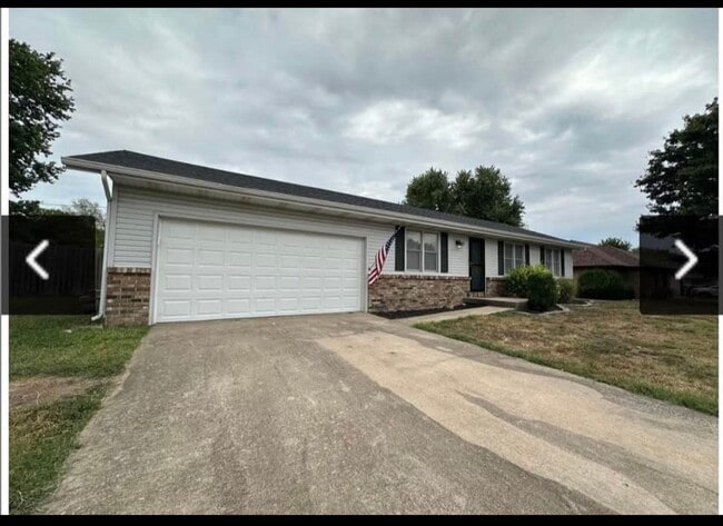 213 E Halsey St in Republic, MO - Building Photo - Building Photo