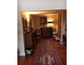 92 Mount Vernon St, Unit 2 in Boston, MA - Foto de edificio - Building Photo