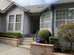 1033 S 232nd St in Des Moines, WA - Building Photo - Building Photo