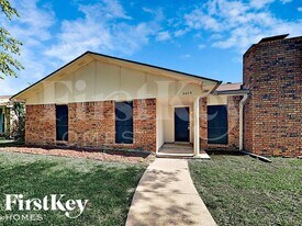 3409 Ardis Dr in Rowlett, TX - Building Photo