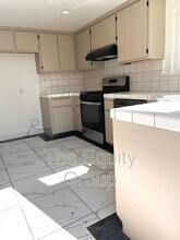 303 Riverside Dr in Woodlake, CA - Building Photo - Building Photo