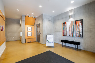 495 W 6th Ave in Vancouver, BC - Building Photo - Building Photo