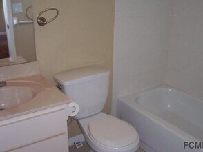 8 Eton Ln in Palm Coast, FL - Building Photo - Building Photo