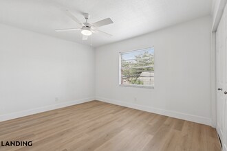 6822 S Shamrock Rd, Unit 01-108 in Tampa, FL - Building Photo - Building Photo