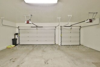 2021 W Gloria Ln in Phoenix, AZ - Building Photo - Building Photo