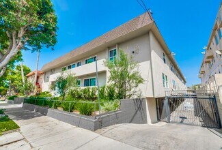 Premier Apartment Complex in Inglewood, CA - Foto de edificio - Building Photo