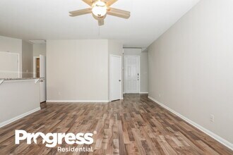 719 Springwood Dr in Conroe, TX - Building Photo - Building Photo
