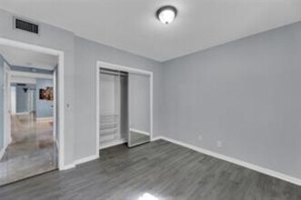 2151 NE 68th St, Unit 231 in Fort Lauderdale, FL - Building Photo - Building Photo